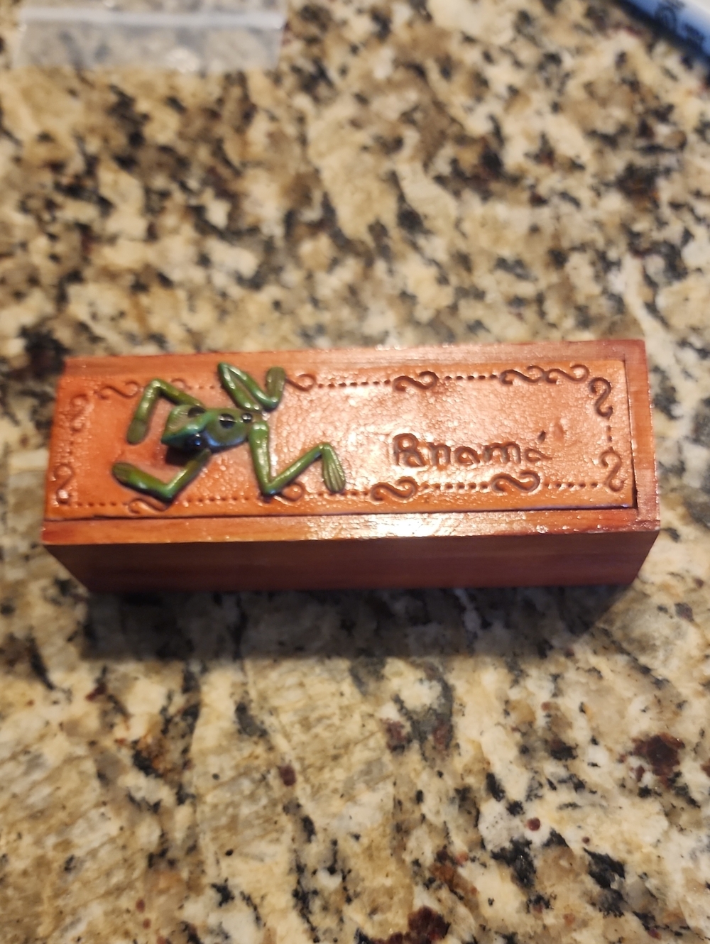 Handcrafted Wood Trinket Box with Green Frog Dominos Set Of 28(1 Missing) PANAMA
